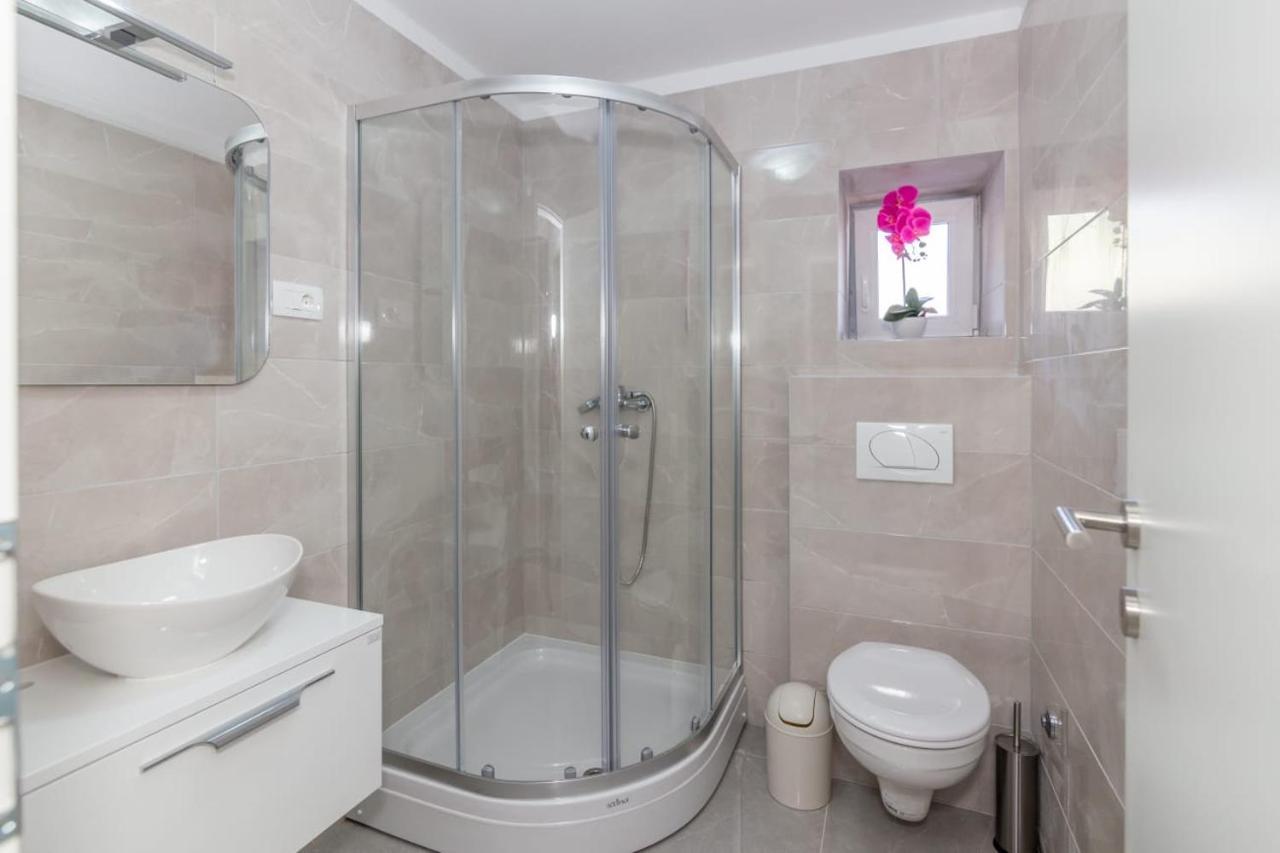 Apartman Iva Krivodol Esterno foto